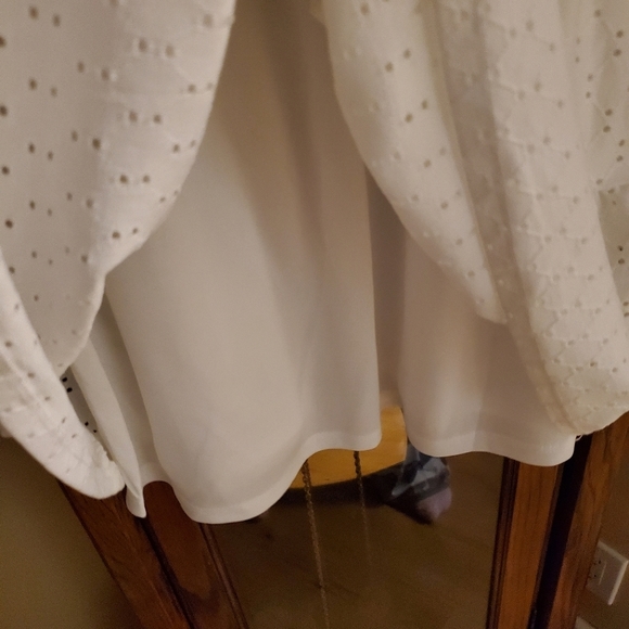 Loxology Women's Eyelet Shift Dress NWOT - Picture 10 of 14